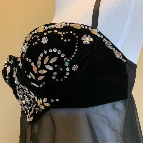 VS Sexy Little Things Showgirl Costume Lingerie - Picture 9 of 10